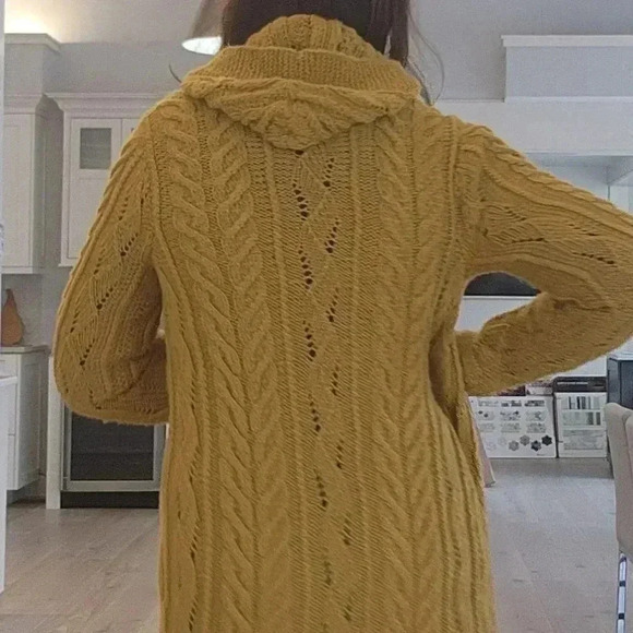 NEW Hand knit wool cardigan - Picture 9 of 9